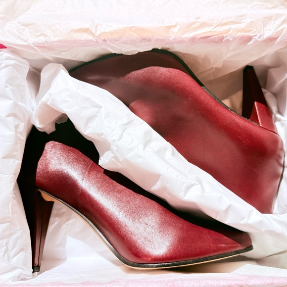 NEW Vince Camuto Brown Ankle Boots - Picture 2 of 11